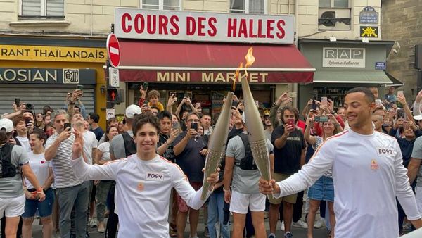Luca Platania et la Flamme Olympique — photo 4